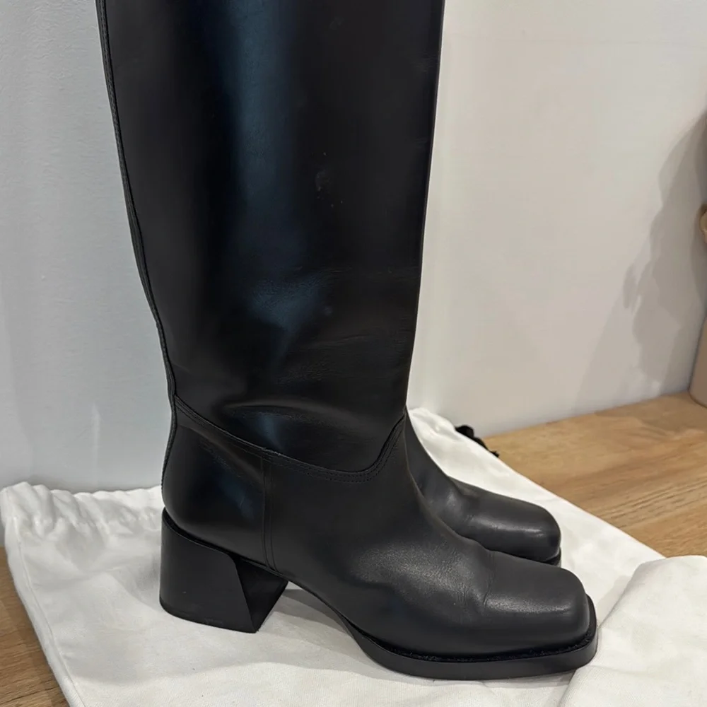 Labucq Black Heeled Boots Timeless Design - Picture 5 of 6